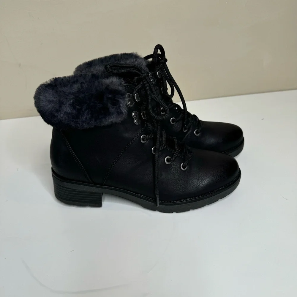 Soul Naturalizer Women’s Quentin Black Ankle Boot Size 6.5